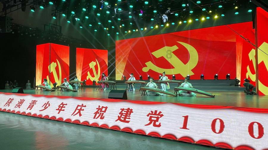 菏泽市军休中心开展“迎新春 写春联 送祝福”军地书画联谊活动