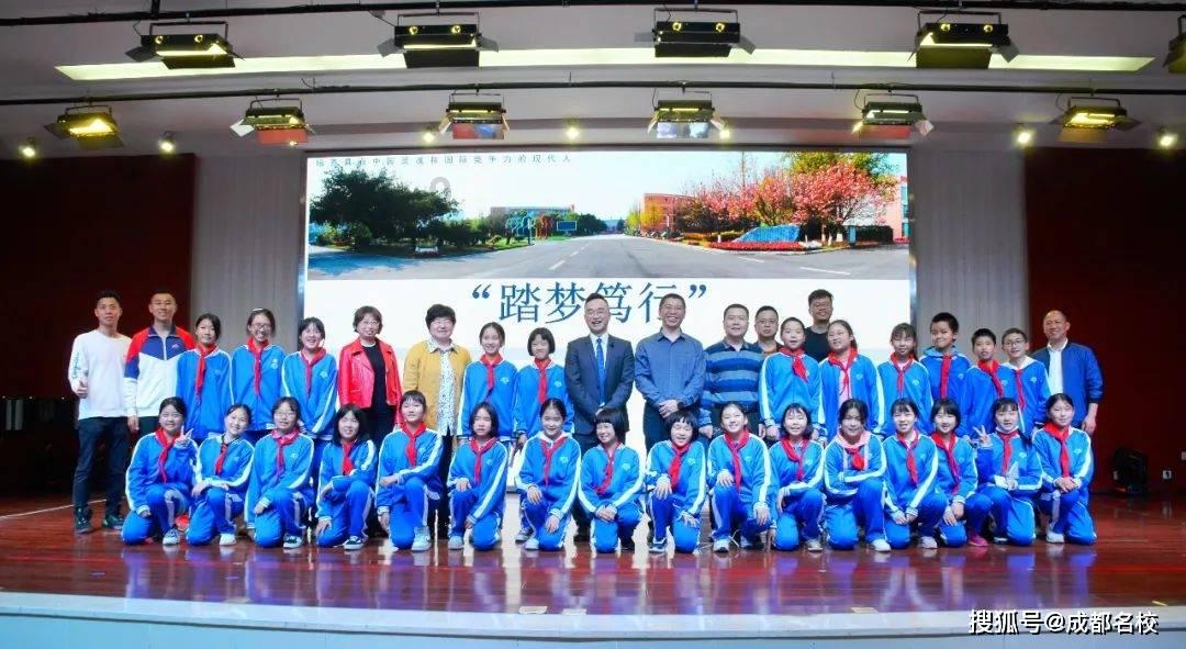 女的在分手后会做些什么？游戏画面
